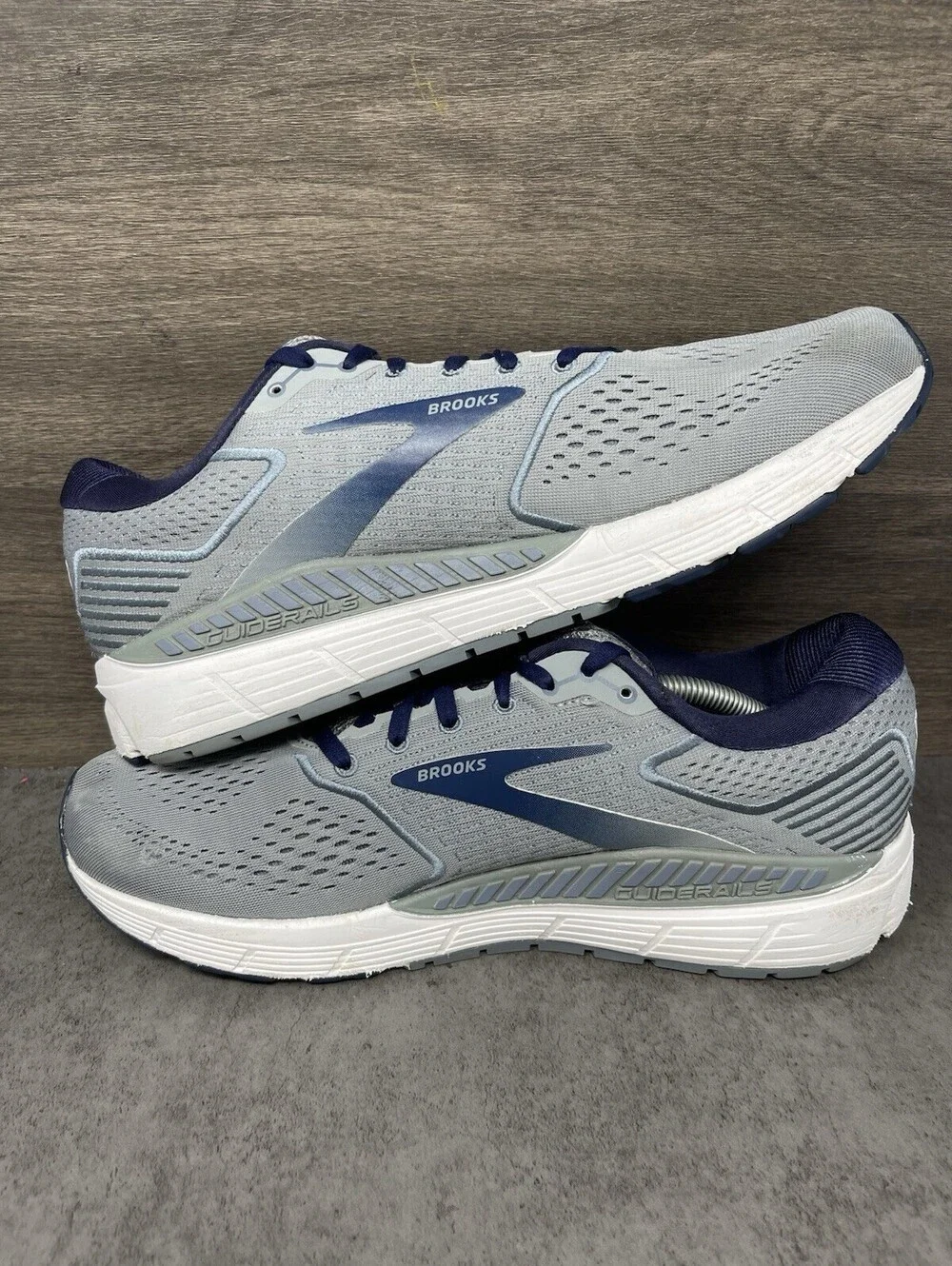 Brooks Beast GTS 22 Size 12 Mens Stability Running Shoes Gray Blue 1103271D491